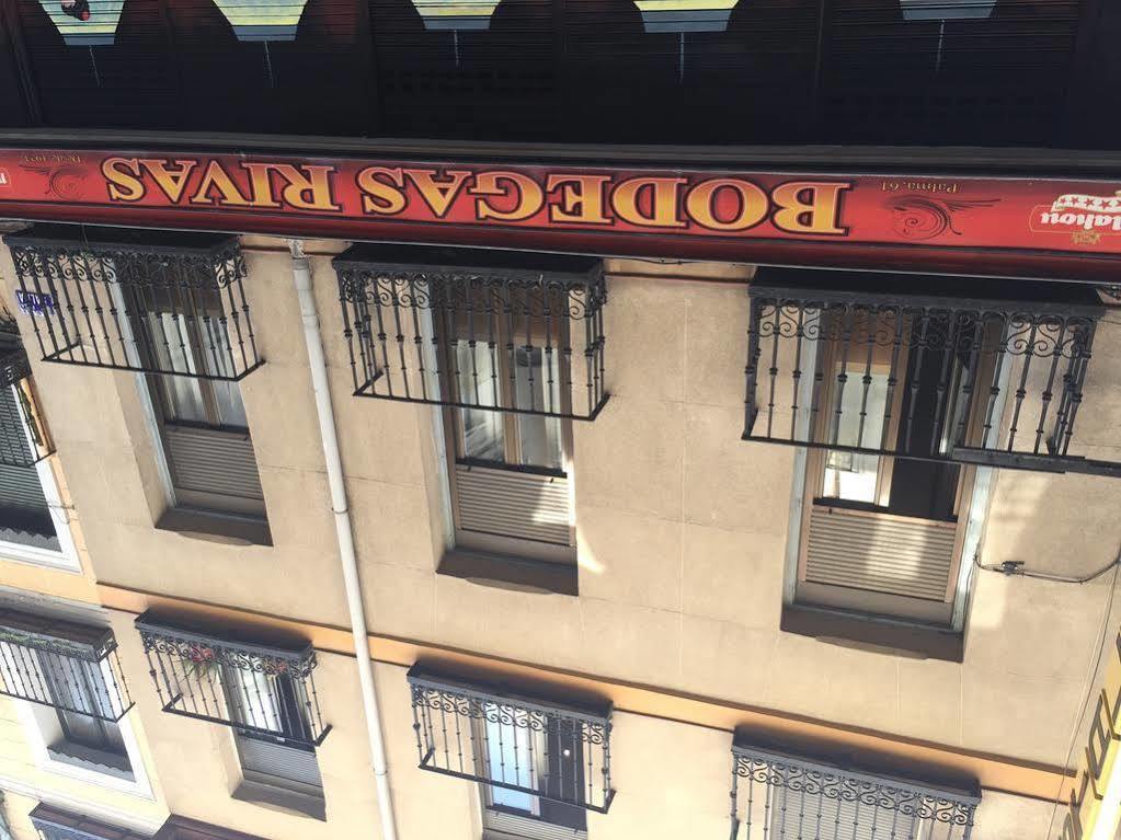 Hostal Los Perales Madrid Luaran gambar Bodega Rivas